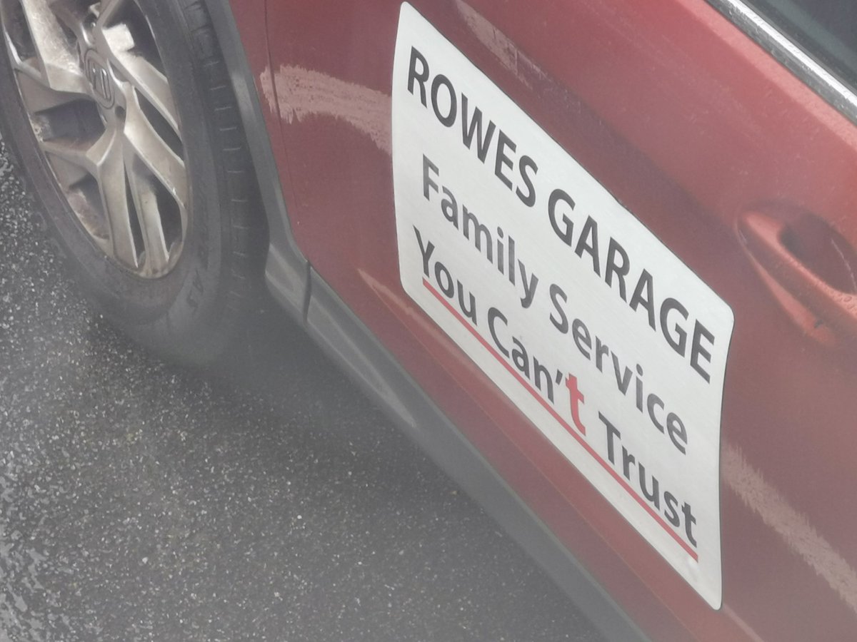GWinter721's tweet photo. Someone doesn't like Rowes Garage 🙆‍♂️ https://t.co/ZsDbN60CSF