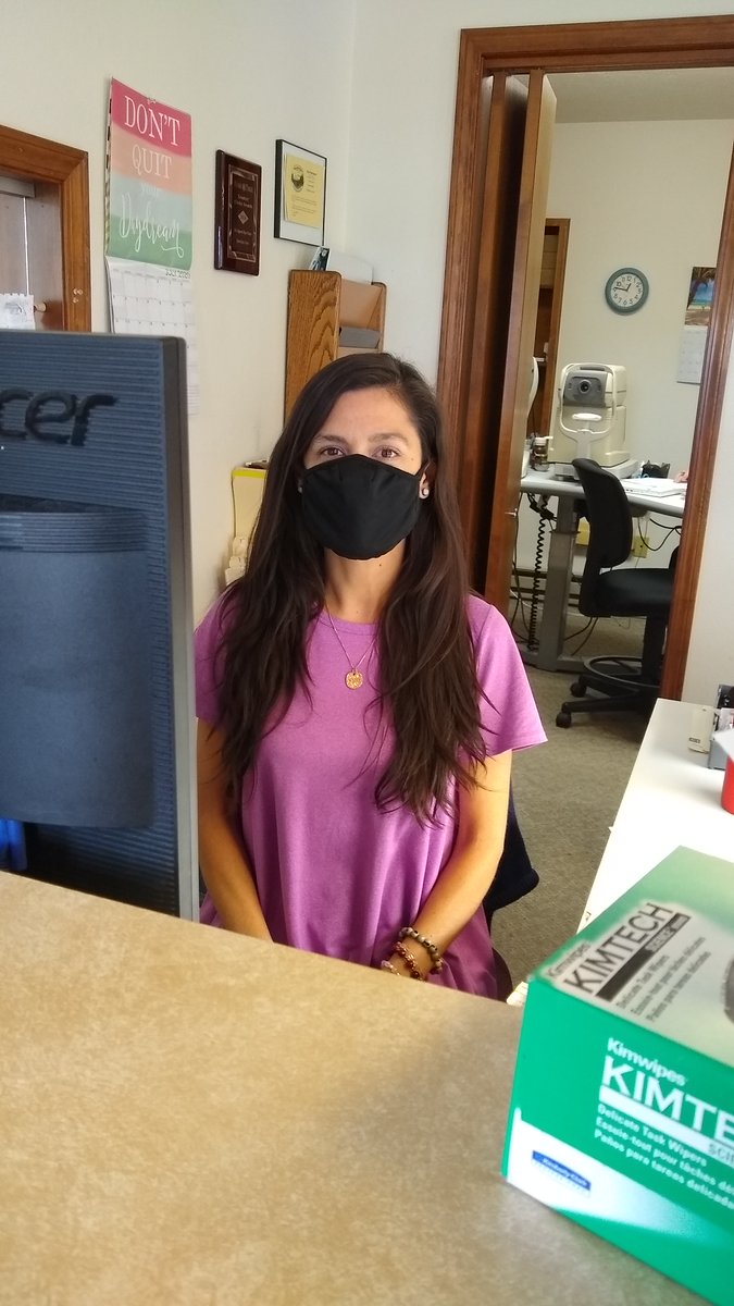 LCPH_OR's tweet photo. "I wear my mask because we're all connected, like family of the world."
#WhyIWearAMask #Cover4Others #MaskUpOR https://t.co/CCL7L8bAsR