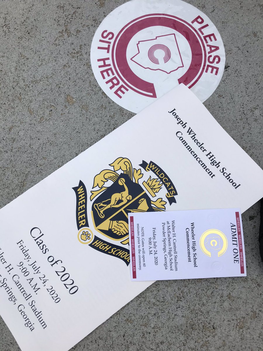 lisacaseyart's tweet photo. Thanks @pegillihan and @CobbSchools for making graduation happen! Lifetime memories for the Class of 2020, from the bottom of my heart, thank you! #wheelerhigh https://t.co/dUAvrWT17g