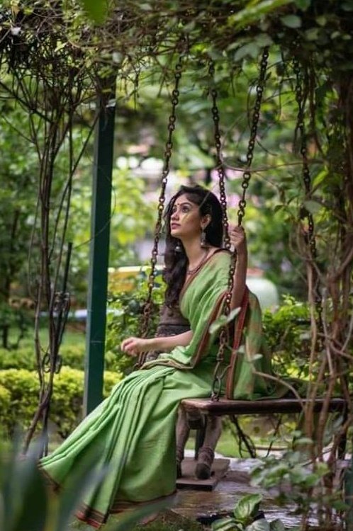 बहुत सवाल है मगर मुझे जवाब नही चाहिए

सुकूँ चाहिए जिंदगी का हिसाब नही चाहिए