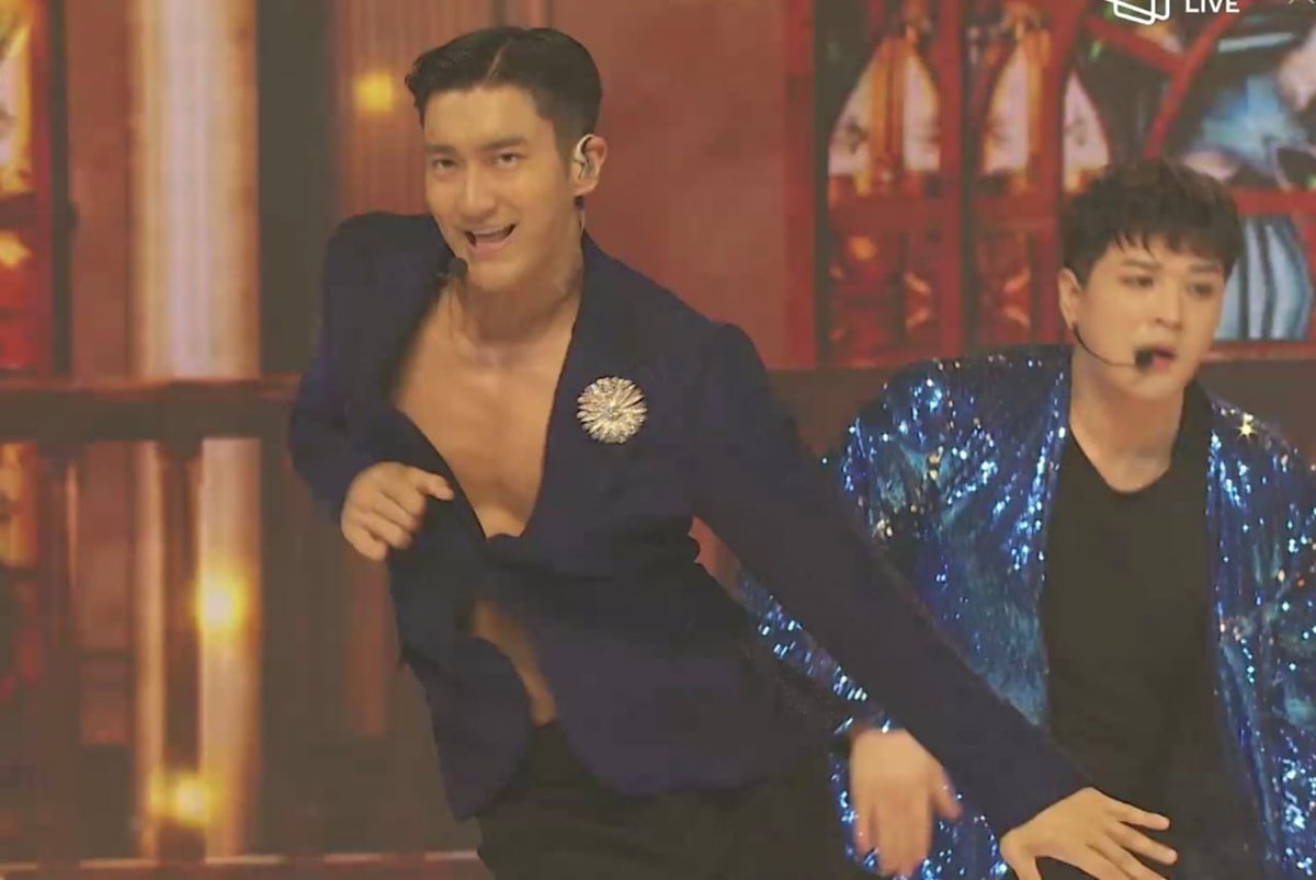 NochesconSuJu's tweet photo. Sigamos con la dinámica especial🔥
Siwon está listo 💙
Te gustaría tener una cita él?

Gana la chica que más tweets haga usando 
#ExaELF #ExaBFF @SJofficial #SUPERJUNIOR 
Puntos dobles si compartes capturas de Streaming de Dreaming, Orgel, Harmony, No Other, Cheer Man, If you https://t.co/6UIoVoJom6