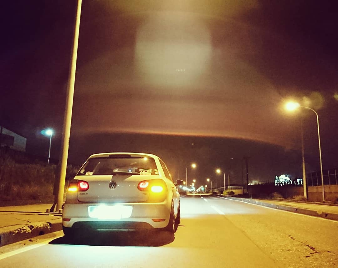 Utarou111's tweet photo. 思い立って夜ドライブ
night runner.
#vw #volkswagen #golf #golf6 #mk6 #mkvi #ゴルフ6 #tsi #maniacs #hasepro #rays #homura #2x5s #nitto #carbon #BLITZ #zzr #cox https://t.co/JNXlWSkJrr