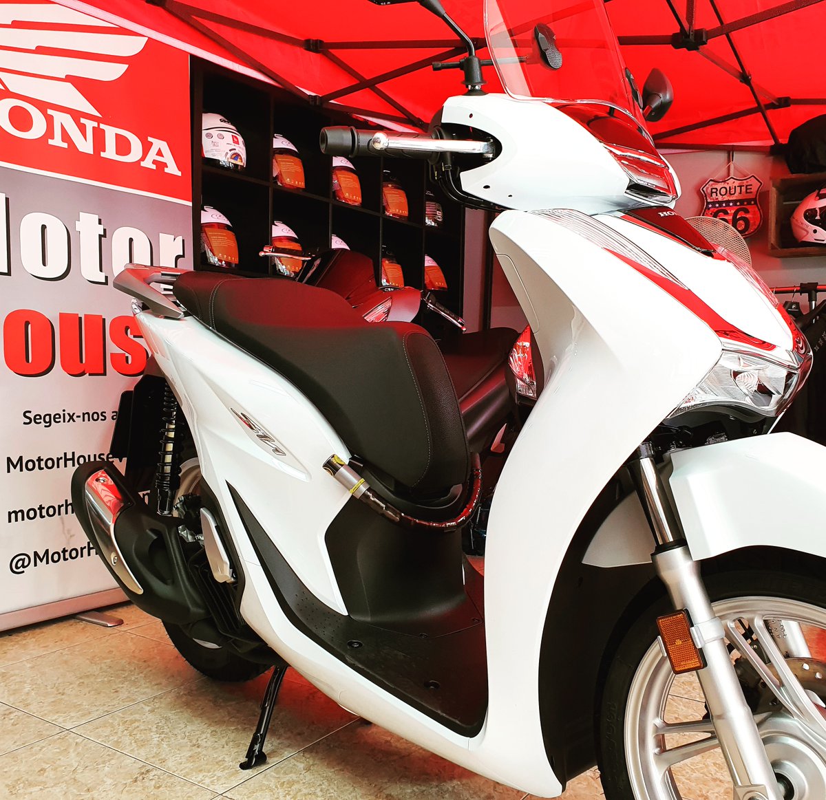 MotorHouseVng's tweet photo. Hoy entrega especial otra Honda SH125 2020!! Que la disfrutes mucho Miguel mi papa!! #MotorHouse #Honda #vilanova #scooter #motorcicles #motorcity #motorbike #SH125 #SH300 #vilanovailageltrú #garraf #catalunya #fuckcovid19 https://t.co/XzogqN9GZJ