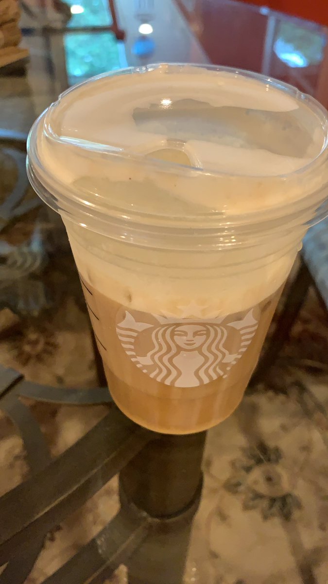 1Giddy1's tweet photo. @Starbucks Afternoon pick me up #coldbrew https://t.co/yYOEBI9ADG