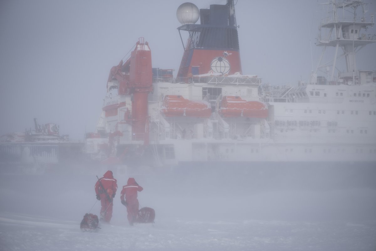AGU_Cryo's tweet photo. It’s #FieldworkFriday! Today we feature @steven_fons (PhD candidate @UofMaryland). This satellite scientist ventured out to join leg 3 of @MOSAiCArctic, where he drilled sea ice cores, grew a wicked expedition beard, and collected data to help validate @NASA’s ICESat-2 satellite. https://t.co/Vr38tJRuRL