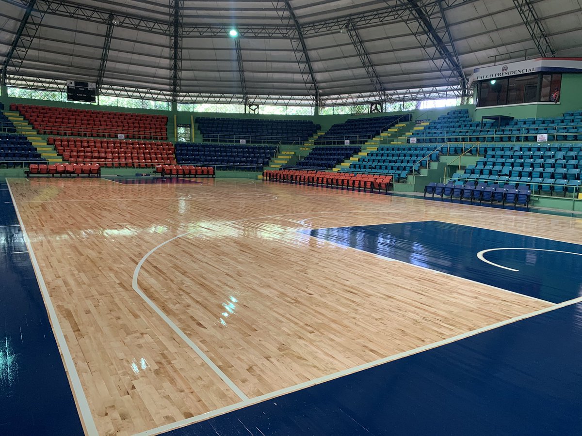 jscoronado15's tweet image. Gran parte del éxito de nuestro equipo se debe a un  alto grado de empeño y arduo trabajo, por esta razón, hoy nos complace decir que terminamos con éxito el proceso de instalación de tabloncillo en el Polideportivo Fernando Teruel de nuestra ciudad de La Vega.