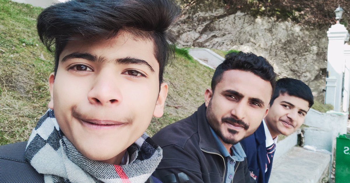 DeepakSR0001's tweet photo. #brothers https://t.co/rd4w3qJGDM