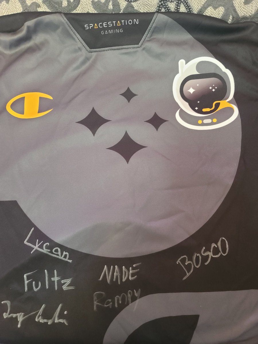CCSesports's tweet photo. Package secured! 

Thank you so much to @SpacestationGG for their generosity during #DBNO. 

Our lucky winners will be receiving their prize soon!

🚀🚀🚀 https://t.co/NPxwQBquI7