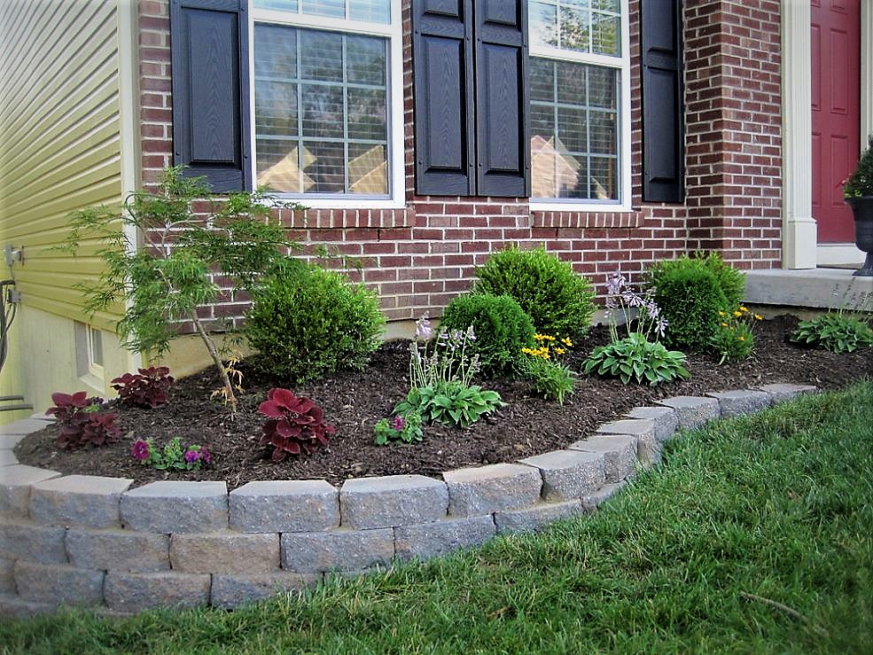 CooperLawnscape's tweet photo. If you want to give your yard a new look, give us a call. We provide visually appealing landscape design that will turn heads.
#fridayfeeling #landscaping #landscape #landscapedesign https://t.co/ZyCltagXMf
