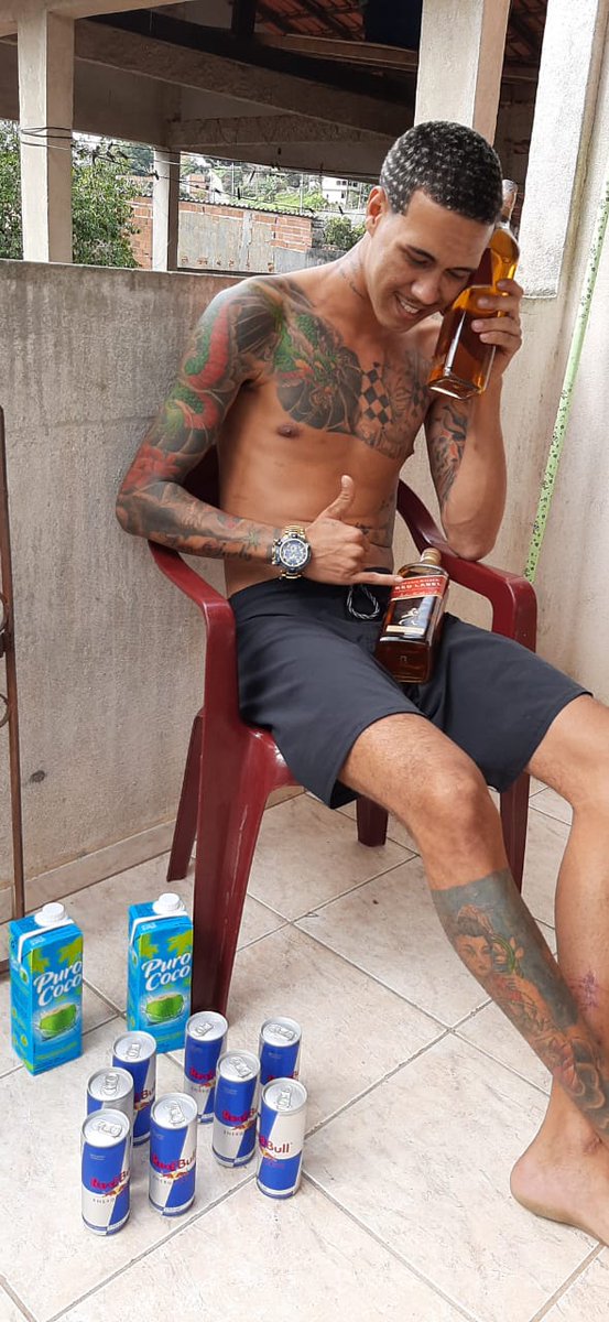 SoldadoBoa's tweet photo. Sextou bb kkkkk 🤮🥋 https://t.co/a8YZPwRR4l