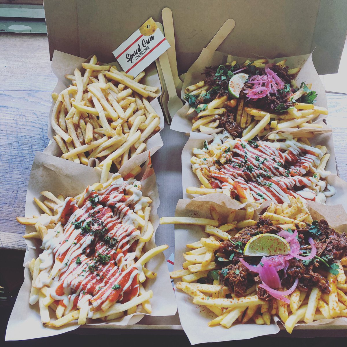 SpudGunFries's tweet photo. Were doing pizzas!....
Nah, just kidding! 

But you can get a pizza box jam packed full of chips right this minute from @riversidencl #riversidegarden

You know what to do.

#streetfood #loadedfries #nestreetfood #streetfoodnortheast #ukstreetfood  #pizzafries https://t.co/DRSevgiGz3