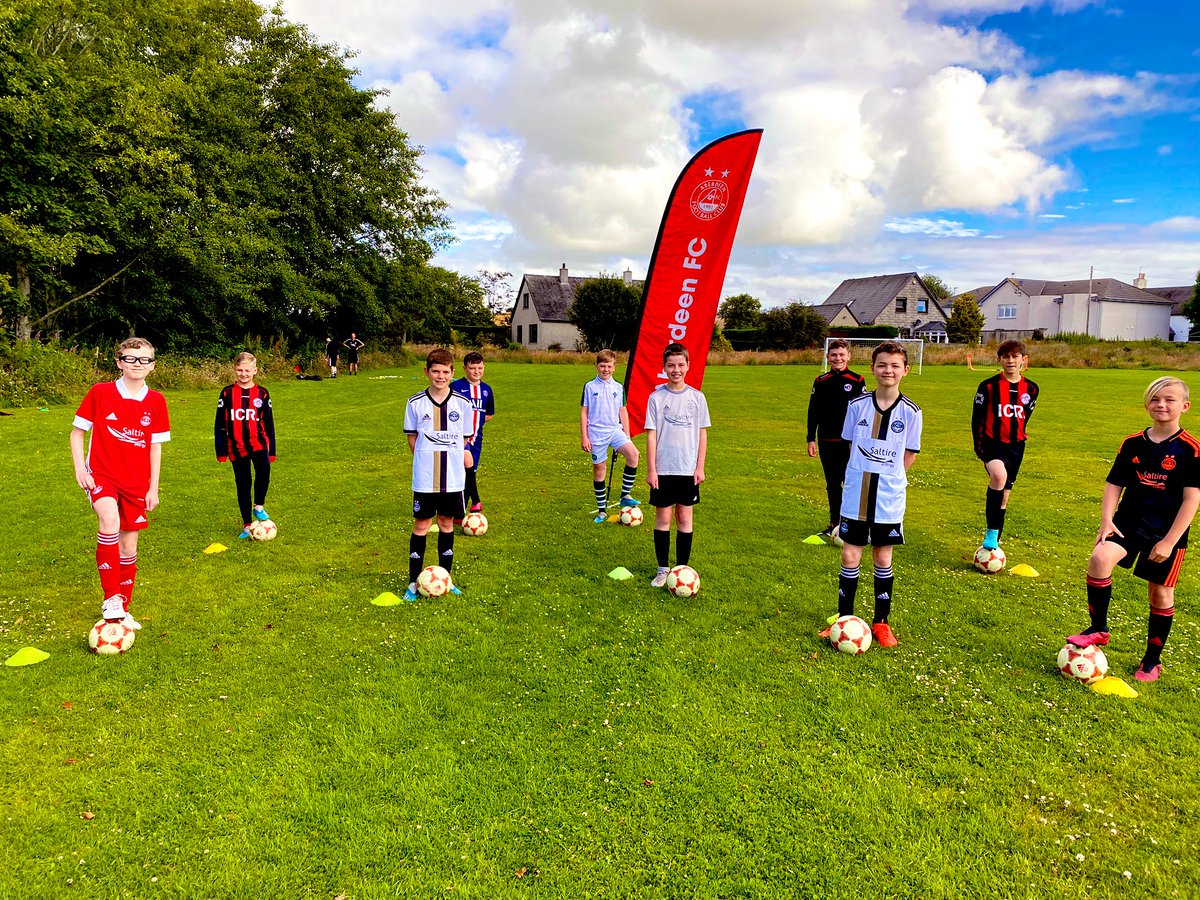 AFCCT's tweet photo. Today brings an end to a fantastic week out at Reisque Park in Newmachar! 

A big thank you to ESWL for providing PPE, @NewmacharUtd for the use of the pitch, &amp; of course the biggest thank you of all to all the parents and players!

Looking forward to next week already!

🔴⚪️🐏🔥 https://t.co/tSF0URo2kG
