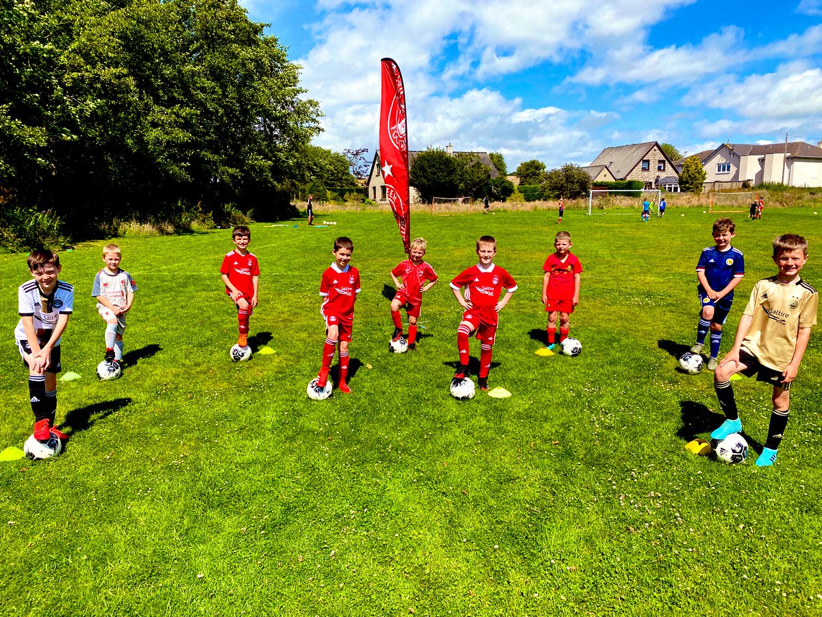 AFCCT's tweet photo. Today brings an end to a fantastic week out at Reisque Park in Newmachar! 

A big thank you to ESWL for providing PPE, @NewmacharUtd for the use of the pitch, &amp; of course the biggest thank you of all to all the parents and players!

Looking forward to next week already!

🔴⚪️🐏🔥 https://t.co/tSF0URo2kG