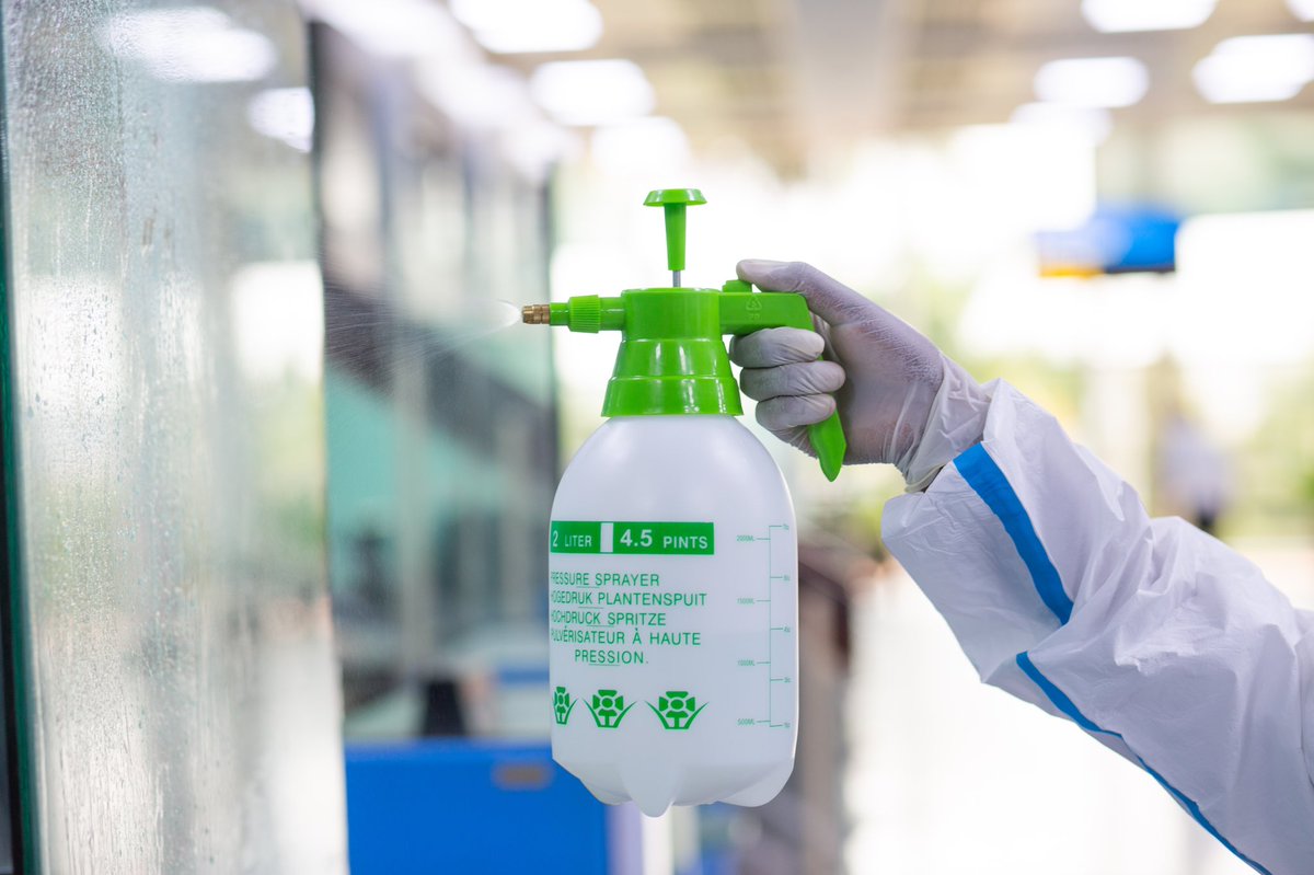 FlyRwandAir's tweet photo. Counters, self check-in kiosks, baggage trolleys, security screening bins and other surfaces will be frequently cleaned and disinfected to ensure optimal hygiene at Kigali International Airport.

#FlyTheDreamOfAfrica
#FlySafeWithUs https://t.co/tOymtrjJ8X