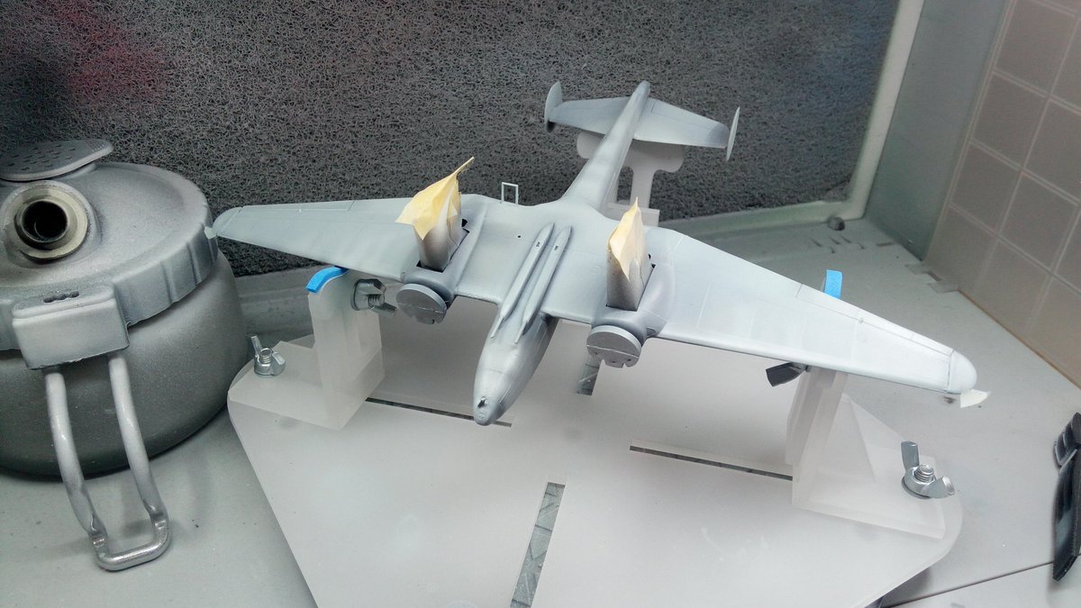 kilo_delta_papa's tweet photo. From the paint booth chronicles. Using my new 'cheapwata' airbrush turned out to be a major anticlimax. Still, I will carry on regardless #Heller #72nd #Potez 631 #preshading https://t.co/yRrOXj7Vh7
