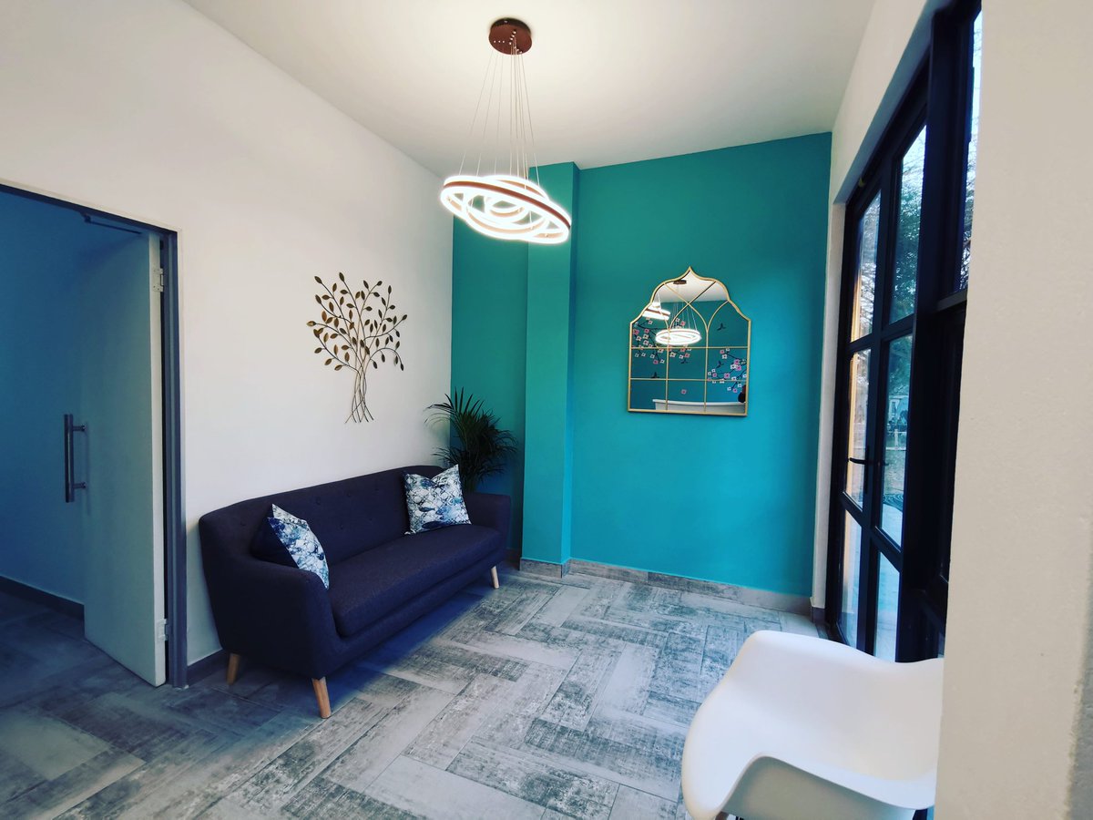 hydrobabyspa's tweet photo. The waiting area is made to be comfortable for the mommy's ❤️ https://t.co/vNOHiGwWbO