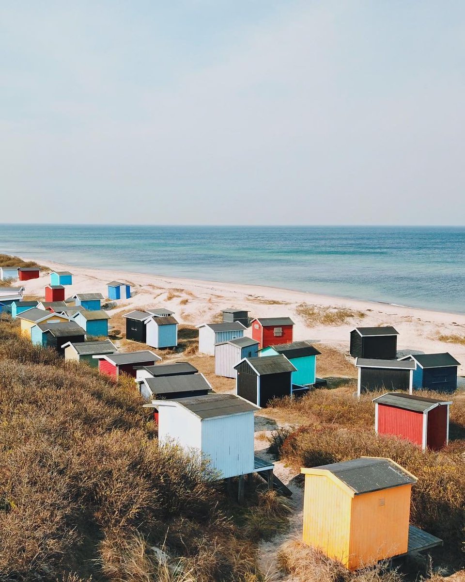 What will we discover about the #lincs &amp; #helsingor coastlines through the ENVELOPE/BREV project? We share beautiful sandy beaches with beach huts &amp; much more besides. There is still time to make your maps, follow link in profile.
#beachhuts #sandybeaches #sandilands #mablethorpe