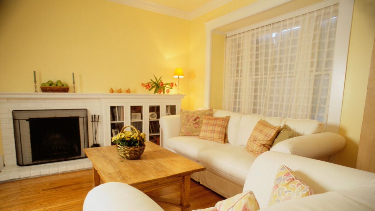 ColorsMotion's tweet photo. Yellow is an excellent paint color choice for painting kitchens, dining rooms and bathrooms, where it is energizing and uplifting. In hallways, entries and small spaces, yellow can feel expansive and welcoming. #ColorsinMotion #Carlsbad #CA #homeservice #painters https://t.co/9wFpiGtWUC