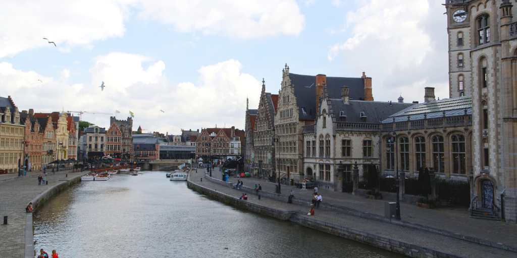 Discover Ghent, a Flemish city in Belgium. Play our urban escape Games in Ghent to visit the city😎

soo.nr/xZRX

#ghent #gand #visitghent #belgium #visit #discover #play #tourism #escapegame #urbanescapegame #outdooractivity