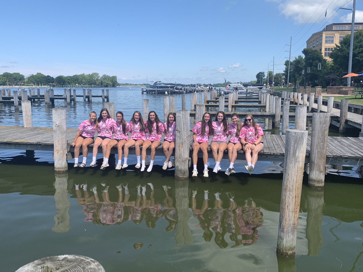 LCSpartanvball's tweet photo. Team Camp here we come!! #WeAreSpartans https://t.co/Ce6o66RYDp