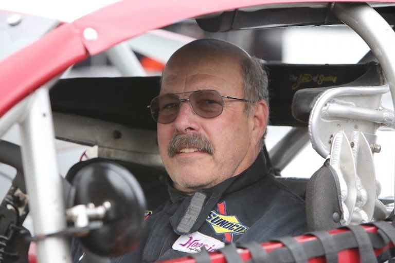 RaceDayCT's tweet photo. RaceDayCT is donating $100 tonight to the $333 bonus for the leader of lap 33 of the SK Modified feature on Dunleavy’s Modifiedz Night @StaffordSpeedwy. Proud to be a part of such a special remembrance for Wade Cole. Thank you Doug Dunleavy for organizing this great memorial. https://t.co/TSukSOVL1V