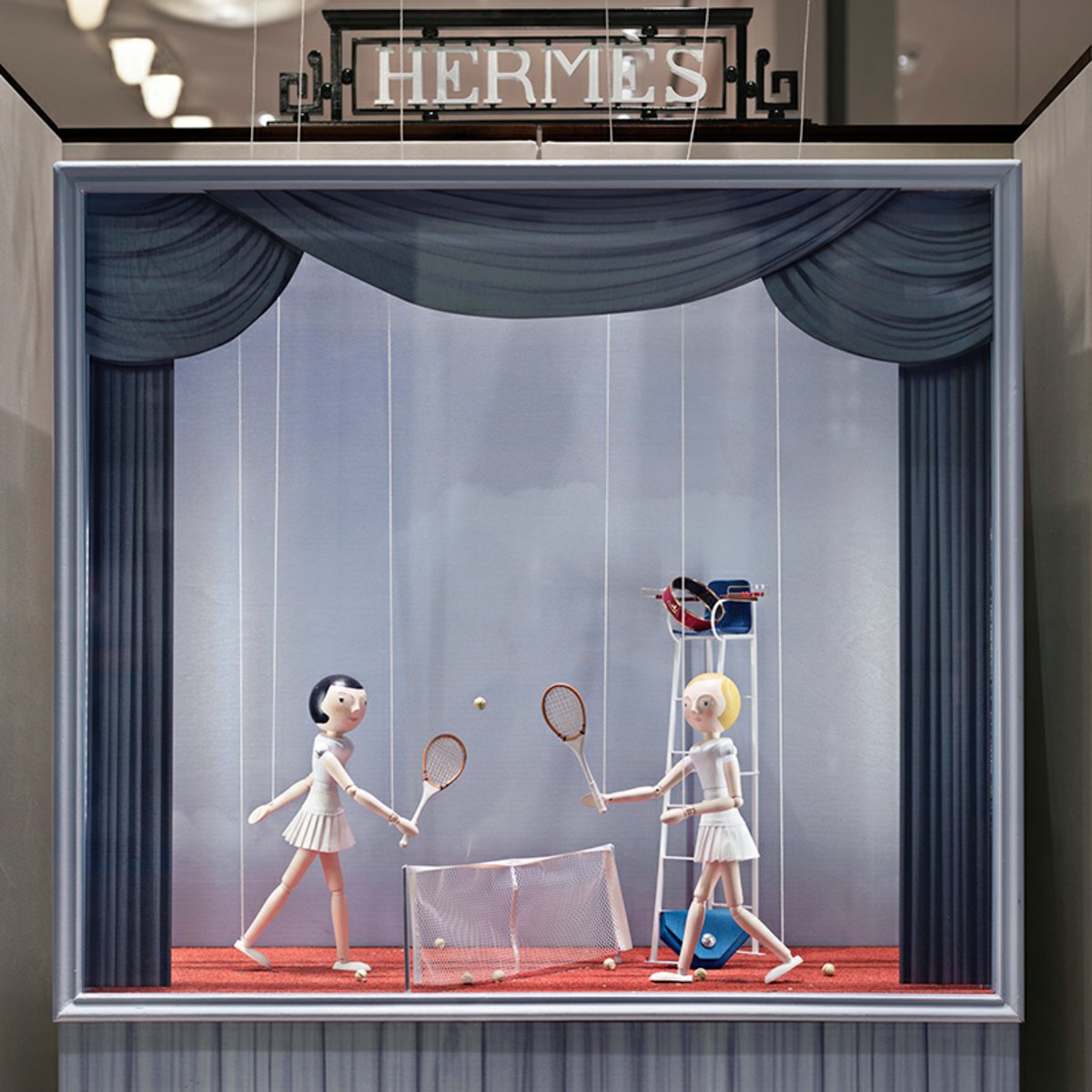 El mundo mágico de los escaparates de Hermès
Si te apaciona la decoración y tienes tus propias ideas que te gustaría desarrollar nuestro nuevo curso ONLINE POSGRADO DE VUSIAL MERCHANDISING Y FASHION RETAIL es para ti! Para ver el programa enlace en el BIO. 
#visualmerchandising