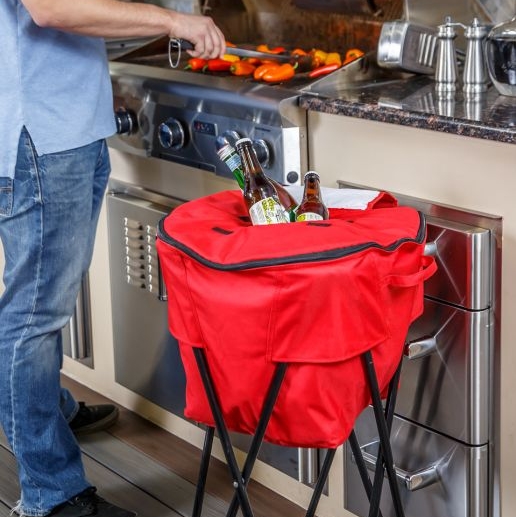LHTCook's tweet photo. If you're grilling this weekend, check out our top 13 picks to make your cookout better than ever - from this Tub Cooler w/ Stand from Oak &amp; Olive to Solar Lights for evening grilling. Our list of favorites can be found  here: https://t.co/d4rfafxFh6  🍔🌭🍗⁠ https://t.co/7WOEU7eR1I