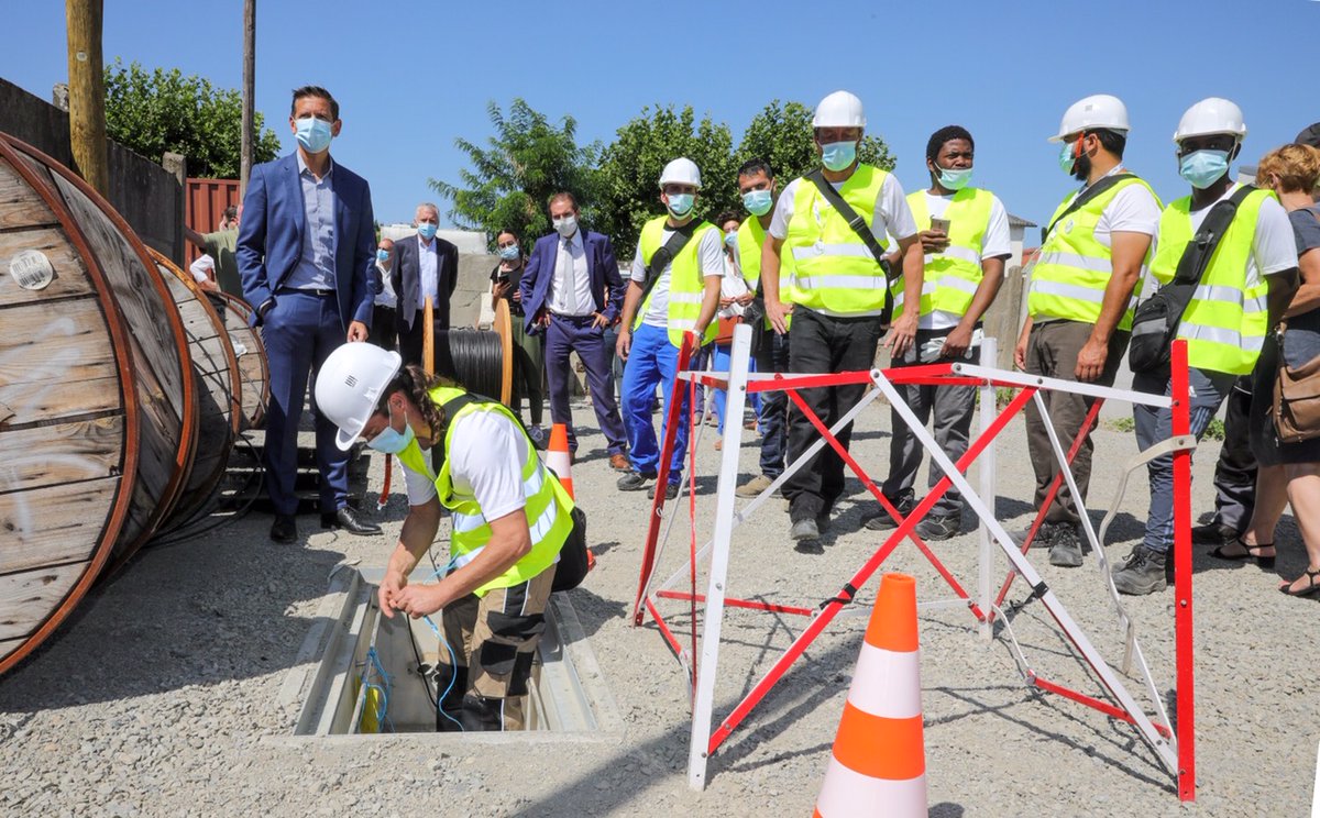 ramond_christ's tweet photo. Inauguration aujourd’hui à l’ @Afpa_Occitanie du plateau technique de formation pour les métiers de la #fibre optique.
Le Tarn sera l’un des premiers départements 100% fibrés en France.
@AlticeFrance @SFR @Poleemploi_oc @SergeDreyer https://t.co/l3OyTosgMR