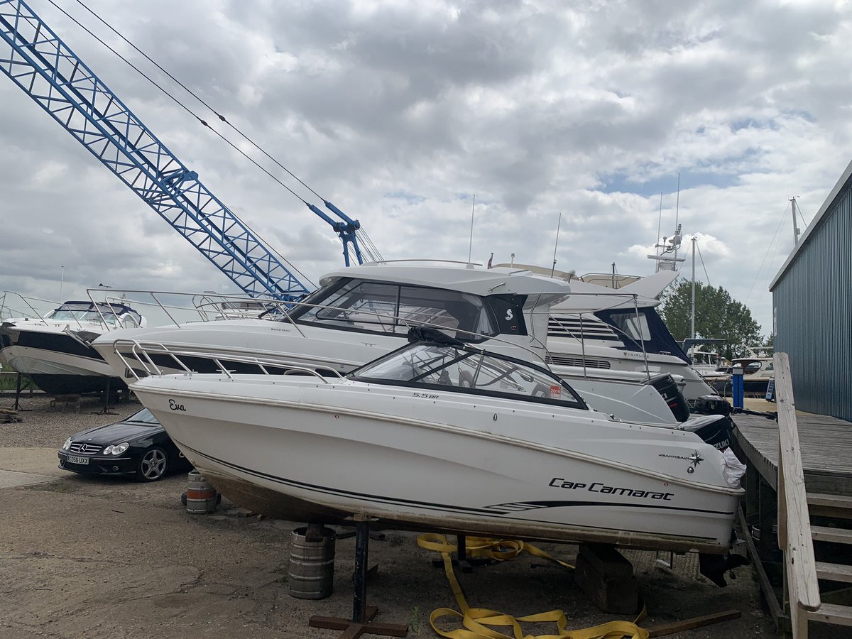 boatscouk's tweet photo. This little Jeanneau arrived today at our Essex HQ in part exchange. We have not had time to wash her or put online - but feel free to pop down over the weekend. You can still buy her ! 😂 #usedboat #kings #jeanneau #12acres #boatsforsale https://t.co/k7RyeKq4qR