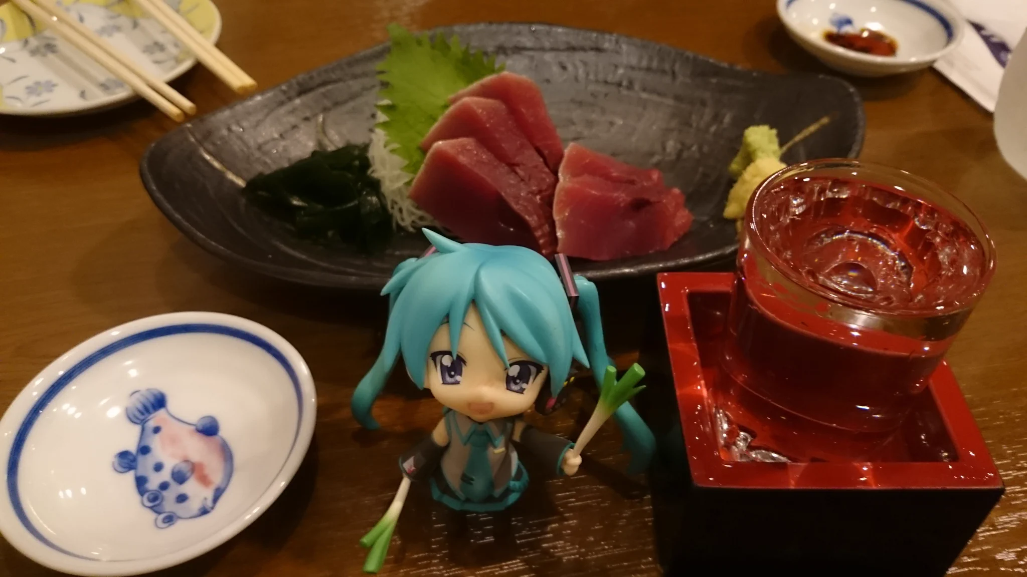 @NishikazeYuki @suzusan39 確かに、ボッチだと不安だけど、
諭吉二人くらい連れてたなら、
とりあえず入るなぁ😅
ＦＦ外から失礼しました。 