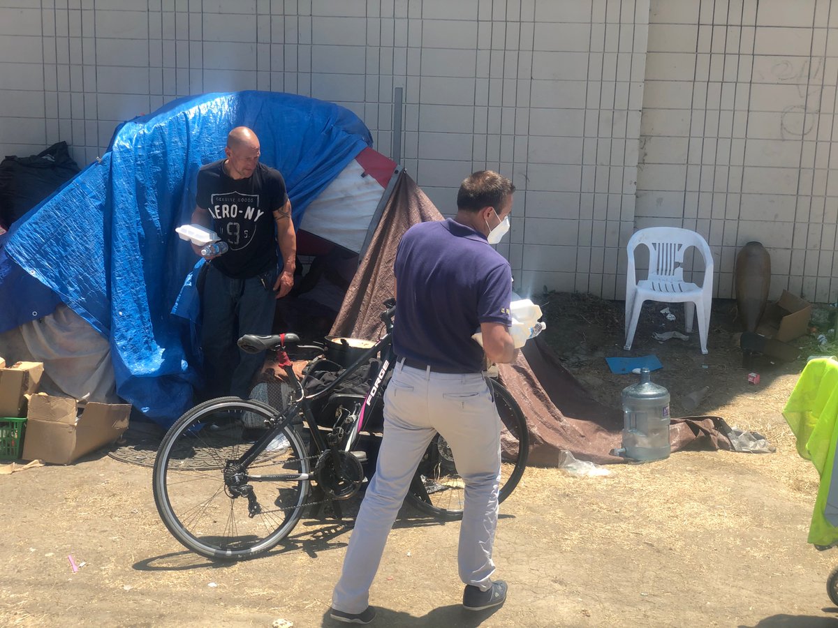 mercy_mobile's tweet photo. The Mercy Mobile has been on the frontlines since COVID19 began. We are now serving meals at least 5 days a week. https://t.co/XuDATc30R8