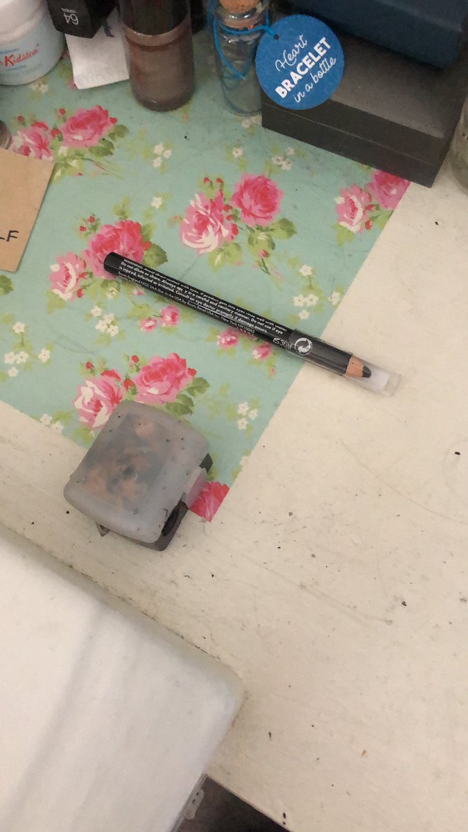 True Love: Going away camping for the weekend and leaving the communal eyeliner 💜💜