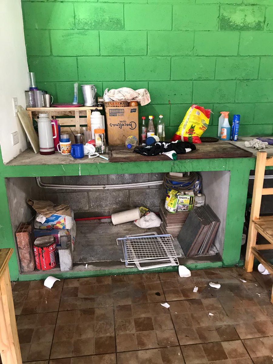 pasealaliga's tweet photo. #LigaA 

Increíble: volvieron a robar en #CRISFA. Se llevaron termotanque, aire, pelotas nuevas, cafetera, cerámicos, tablas y ropa. La situación de los clubes preocupa y se exigen medidas de seguridad inmediatas.

@crisfaoficial https://t.co/vcbkpNTOYy
