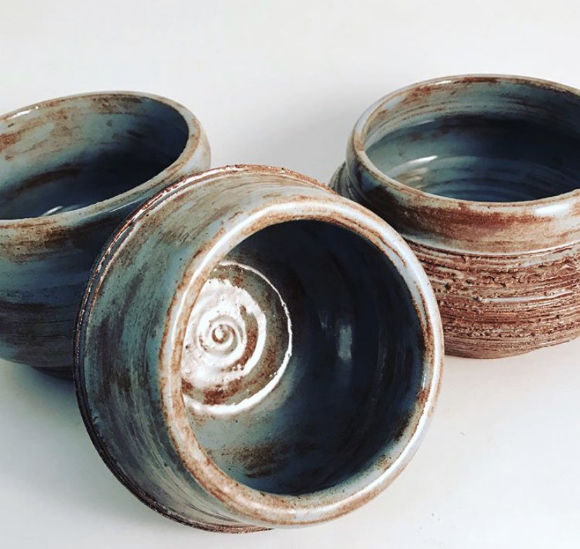 CeramicsScott's tweet photo. Love these pieces! #pottery #ceramics #art #creative #coffee #tea #fun #joy #pcusa #mugs https://t.co/8US5y3jGq2