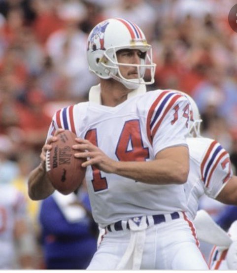 Happy Birthday to one of the toughest and nicest New England Patriots of them all, Steve Grogan. 