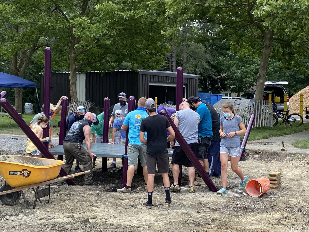 CAS Playground Build Day!!
#CASlearns #Hamburglearns