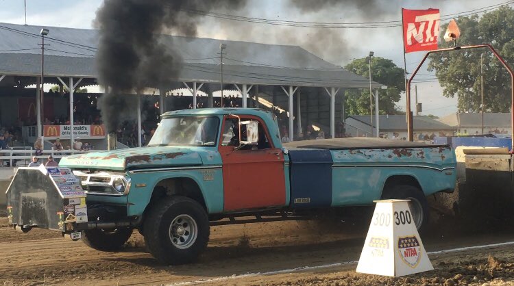 loveofpulling's tweet photo. NTPA Region II Washington Court House OH https://t.co/DBVqfNJ6BI