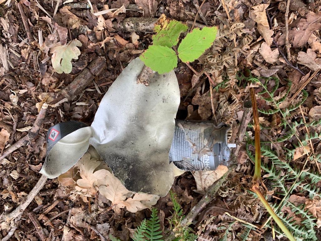 HartleyWintney8's tweet photo. This afternoon our Pump &amp; Landie we’re called to a small #FireInTheOpen on #HazeleyHealth near the #TankRamp - fire caused by a #DisposableBBQ next to a substantial Camp, rubbish &amp; Pizza Boxes also nearby. Worryingly evidence of #AerosolCans also involved - extremely dangerous! https://t.co/cFIRHf5lUk