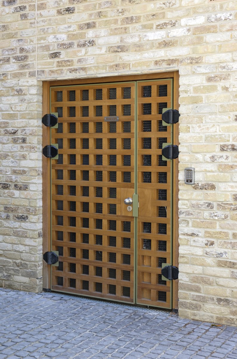 4/ I really like the timber gates into the front patio of the ground floor homes, and these are some of the nicest bin doors I've seen. I hope they're built to last and age well.