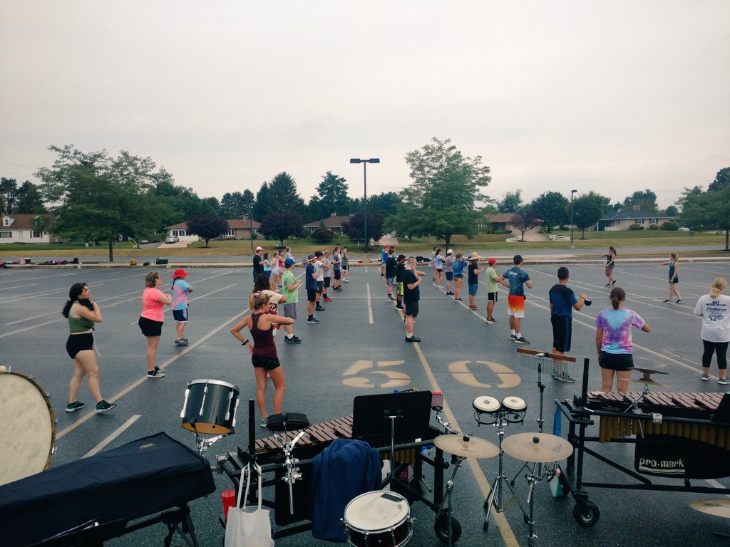 What a perfect last spirit day for our 1960s show! SPIRIT DAY SIX: Tie Dye (and Sci Fi) Friday!

Groovy, Baby!
