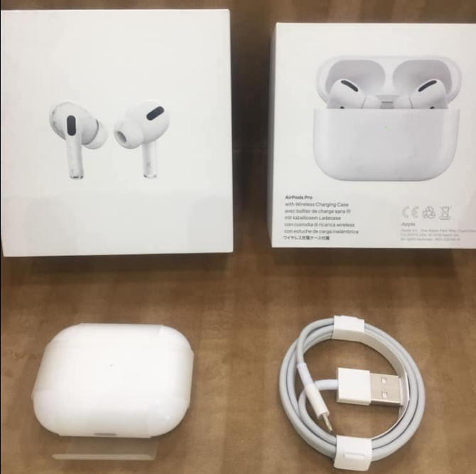 Darian23214775's tweet photo. High-quality earphones with functions such as rename/positioning/automatic pop-up https://t.co/3DWJ4Io7tS