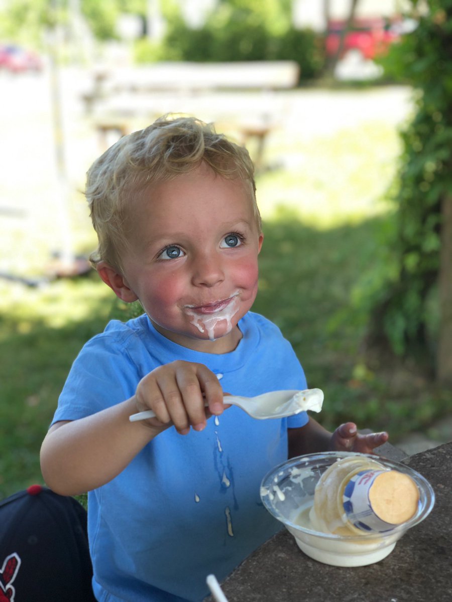 CortSquee's tweet photo. My brother &amp; sister in law drove to our hometown in Ohio with my nephews for the weekend. Look at this precious ice cream face. ❤️ #ModelChild https://t.co/S76c3CR7nT