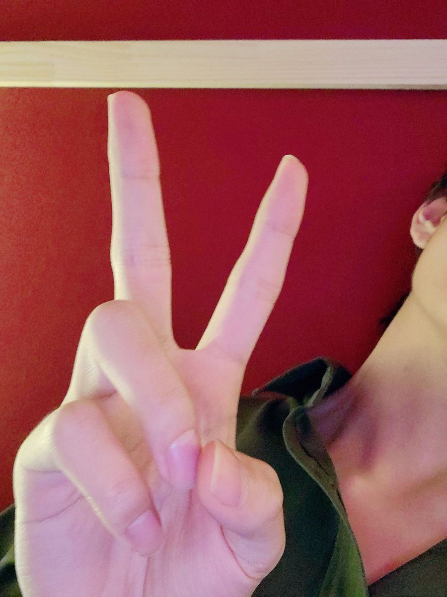 Child7Spring1's tweet photo. #OnlyArtistTaehyung[INFO] Sweet Night has now achieved 110 #1 on iTunes extending its record as the song with the most #1’s in iTunes history. Kim Taehyung also extends his record as the First and Only artist in the World to chart a song at #1 in 110countries. #onlyV @BTS_twt https://t.co/fYMx8U0scV