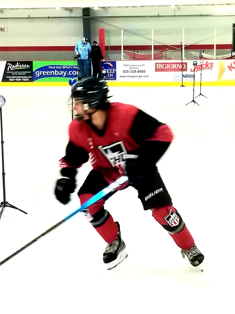 DaveOKeefe_13's tweet photo. USHL Combine On-Ice testing @JasonMcKee_14 @BKSelects @esghockey @_Neutral_Zone https://t.co/GWaJZeUogF