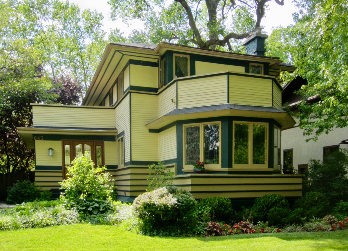 Back to finish this Oak Park thread with some more cool old homes. Remember it’s not just all Frank Lloyd Wright. There are many examples of Prairie School architecture here by architects like Tallmadge & Watson, John Van Bergen, George W. Maher, E.E. Roberts, Robert Spencer etc.