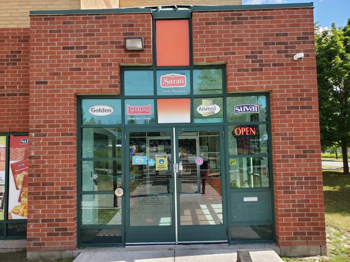 TNOtoronto's tweet photo. #tnofoodcollaborative Thank you @SuratiSweetMart for your donation of amazing tea biscuits to the TNO Food Collaborative! @UWGreaterTO @thirdpillar_ @TorontoHifz @SecondHarvestCA @aplaceforfood https://t.co/uKMcRLFTXH