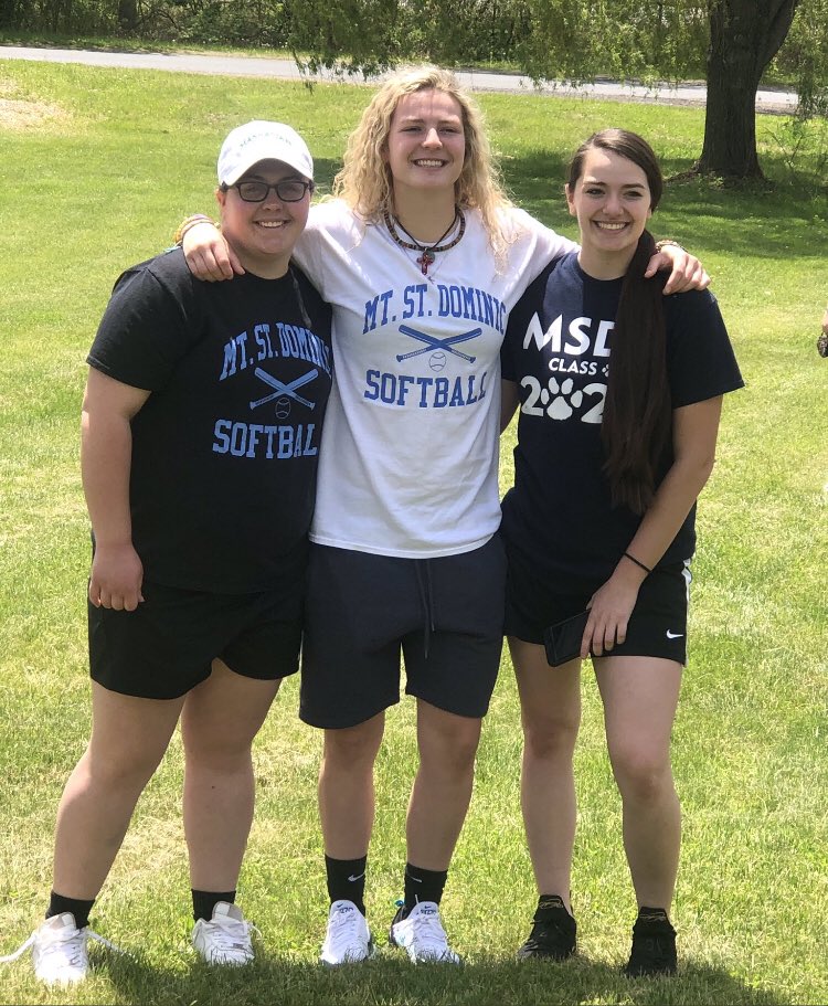 Msdasoftball's tweet photo. Enjoy your graduation tomorrow ! Thank you for all the memories. 3 of the best to put on a Mount Uniform. We are so proud of you. Best of luck @StagsSoftball @JaspersSoftball @OspreySB #thankyou #mount #champions #njsb @MSDA_Lions #ali #kasey #smitty 🥎🥎👍 https://t.co/f0TG1nzJih