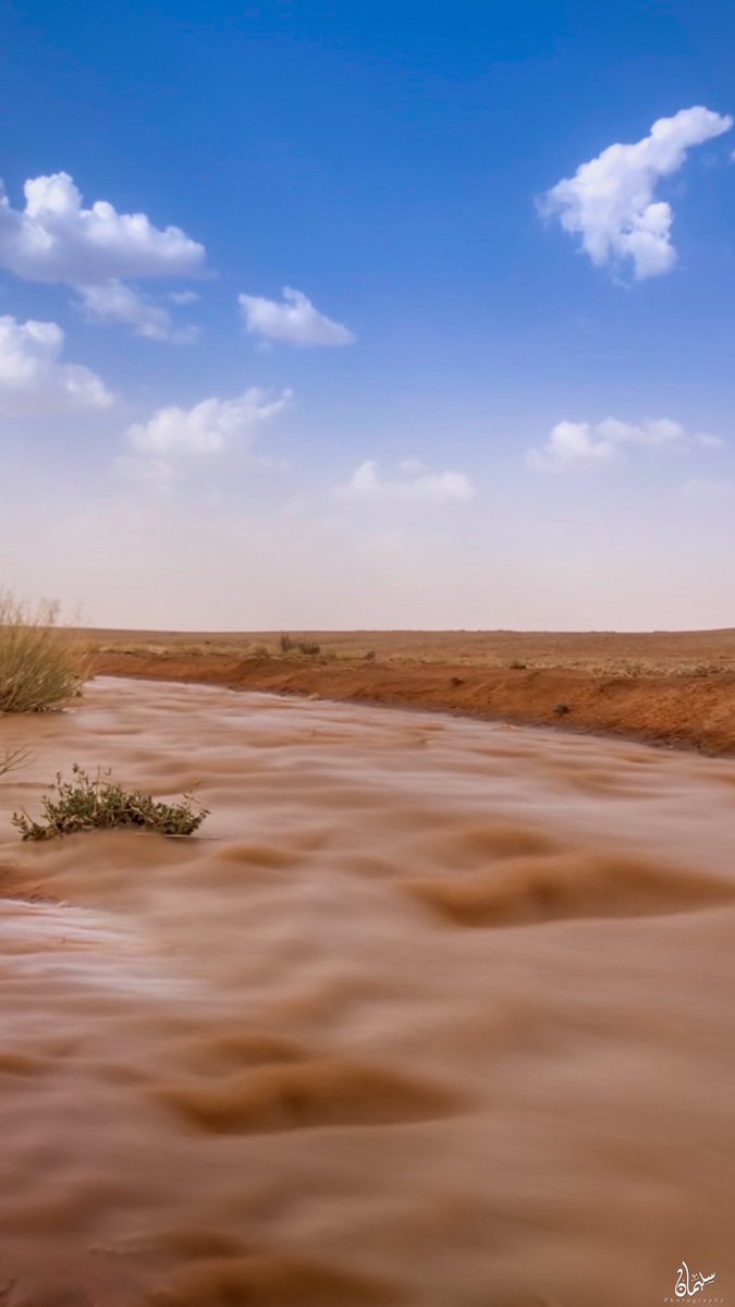 s_99909's tweet photo. لقطتين من سحابة اليوم 🌧 https://t.co/RyHCKLNTHH