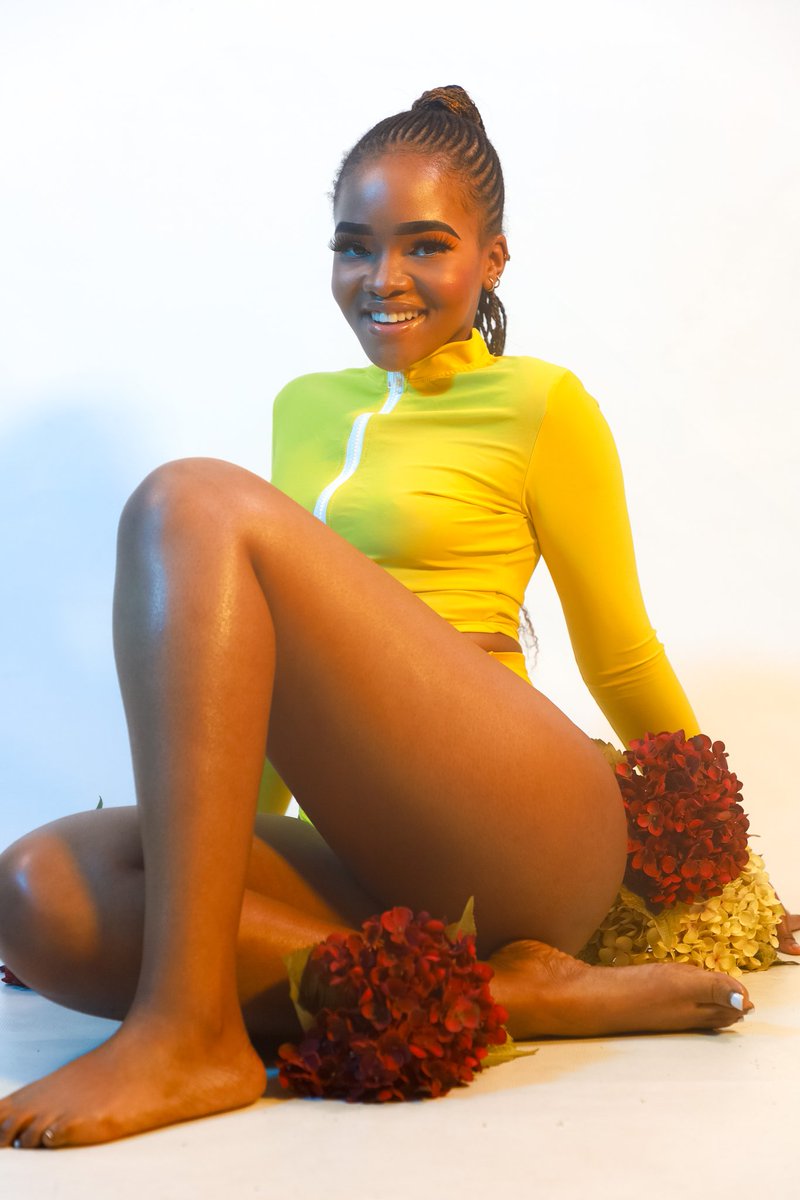 donrxbii's tweet photo. Fitness and Beauty 
💃: @molemo_tau | 📸: @donrxbiiMedia 
#TapToSee #definitelydon https://t.co/D1wFrp7W9H