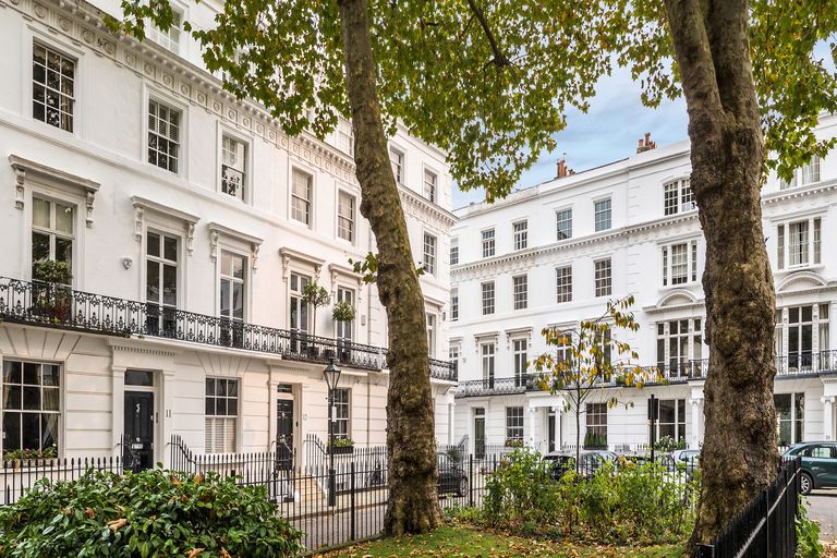 The Spies Who Lived Here. Writer William Boyd shares how he found James Bond's precise, real address. Obviously, Bond is a fictional character but a kind of strange reality sometimes takes over fictional lives. via <a href="/TheTLS/">The TLS</a> bit.ly/2CAFp2N #JamesBond